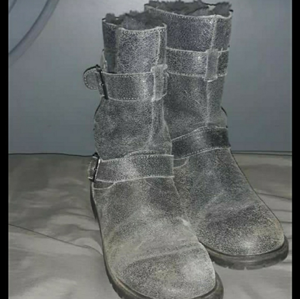 Women's Bear Paw Boots